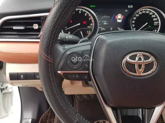 Toyota Camry 2.5Q 2020 - Chủ đi giữ gìn, xe cực đẹp