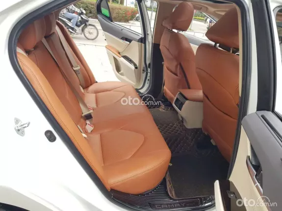 Toyota Camry 2.5Q 2020 - Chủ đi giữ gìn, xe cực đẹp