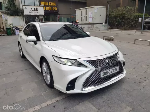 Toyota Camry 2.5Q 2020 - Chủ đi giữ gìn, xe cực đẹp