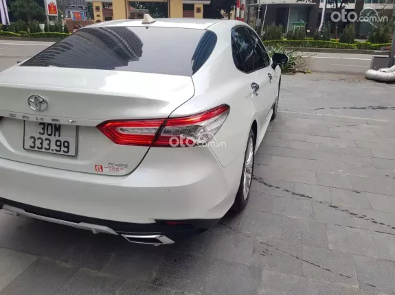 Toyota Camry 2.5Q 2020 - Chủ đi giữ gìn, xe cực đẹp