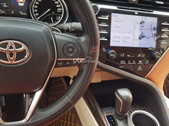 Toyota Camry 2.5Q 2020 - Chủ đi giữ gìn, xe cực đẹp