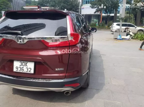 Honda CR-V 1.5 L 2019 - Xe nhập Thái màu đỏ