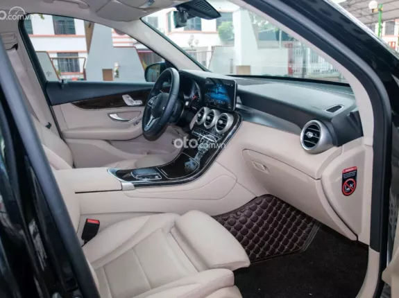Mercedes-Benz GLC 200 4Matic 2021 - Tên cá nhân một chủ từ đầu