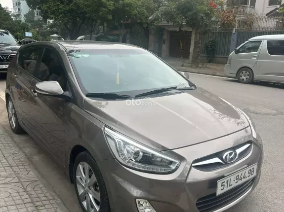 Hyundai Accent 1.4 AT 2014 - Bảo dưỡng full hãng