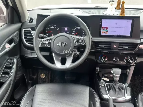 Kia Seltos 1.4 Deluxe 2021 - Chạy 4 vạn, lốp theo xe, đã lên rất nhiều đồ chơi