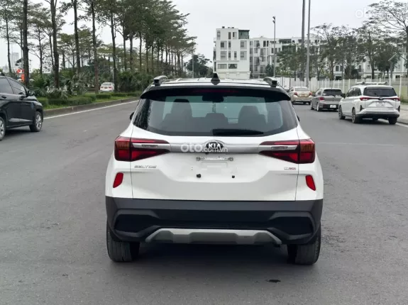 Kia Seltos 1.4 Deluxe 2021 - Chạy 4 vạn, lốp theo xe, đã lên rất nhiều đồ chơi