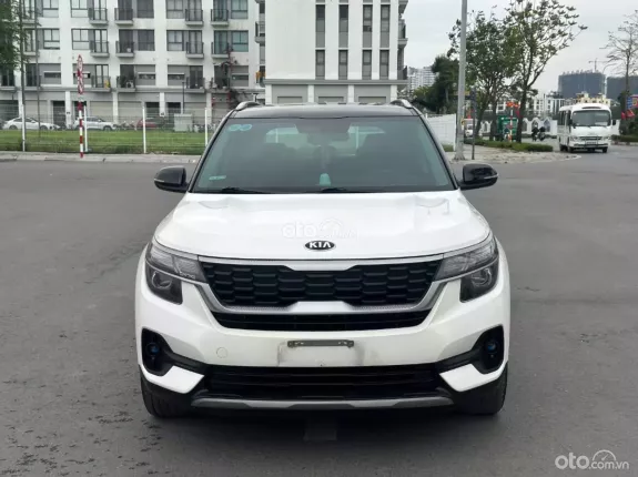 Kia Seltos 1.4 Deluxe 2021 - Chạy 4 vạn, lốp theo xe, đã lên rất nhiều đồ chơi