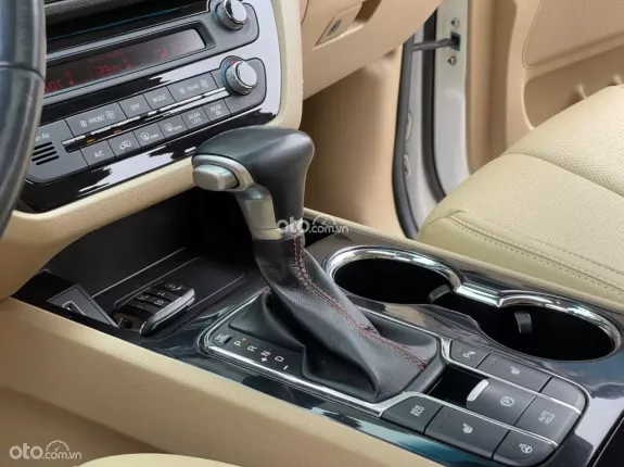 Kia Sedona 2.2 DAT 2019 - 7 Chỗ Đa Dụng