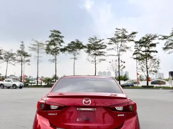Mazda 3 1.5L Sedan 2017 - Xe cực đẹp, Form 2018