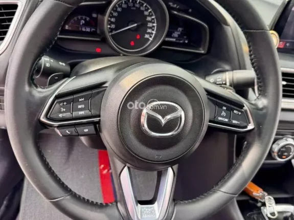 Mazda 3 1.5L Sedan 2017 - Xe cực đẹp, Form 2018