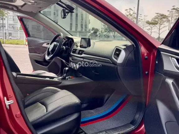 Mazda 3 1.5L Sedan 2017 - Xe cực đẹp, Form 2018