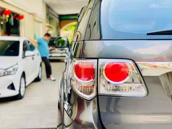 Toyota Fortuner 2.7 V 4X2 AT 2014 - Xe cũ chất lượng cao, bảo hành đầy đủ