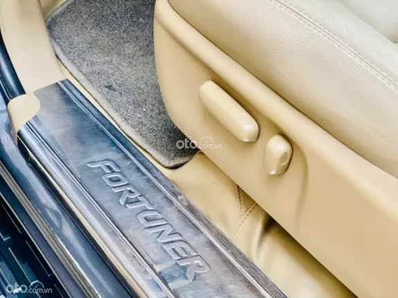 Toyota Fortuner 2.7 V 4X2 AT 2014 - Xe cũ chất lượng cao, bảo hành đầy đủ