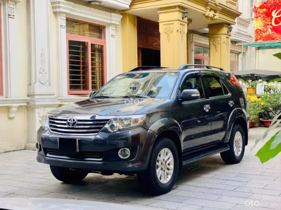 Toyota Fortuner 2.7 V 4X2 AT 2014 - Xe cũ chất lượng cao, bảo hành đầy đủ