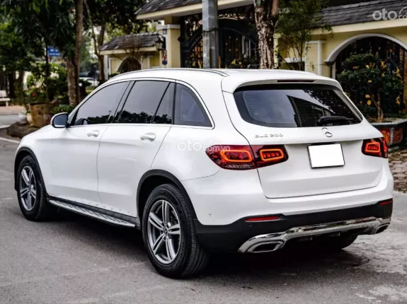 Mercedes-Benz GLC 200 4Matic 2021 - BAO ĐẬU BANK 70-90% (Ib Zalo tư vấn trực tiếp 24/7)