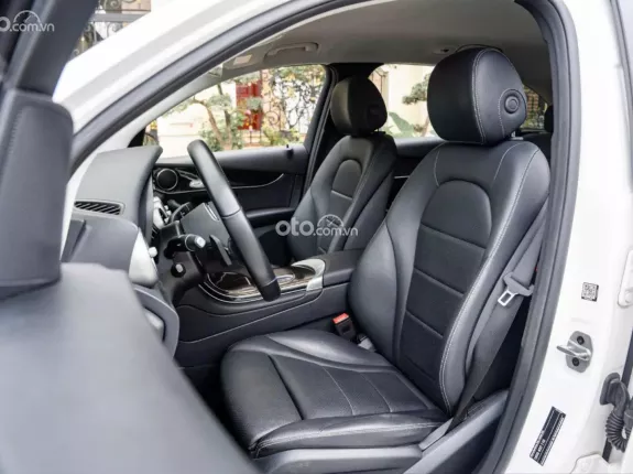 Mercedes-Benz GLC 200 4Matic 2021 - BAO ĐẬU BANK 70-90% (Ib Zalo tư vấn trực tiếp 24/7)