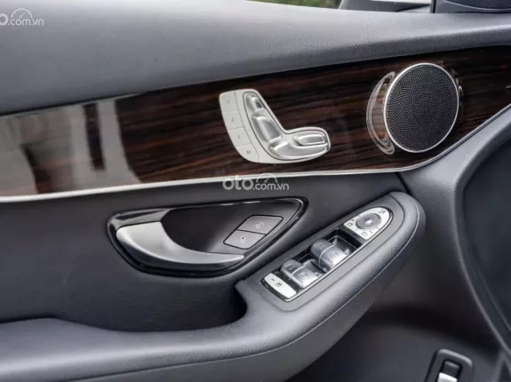 Mercedes-Benz GLC 200 4Matic 2021 - BAO ĐẬU BANK 70-90% (Ib Zalo tư vấn trực tiếp 24/7)