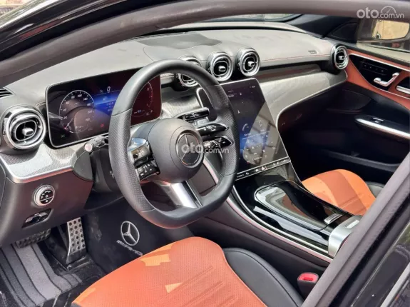 Mercedes-Benz C300 AMG 2022 - BAO ĐẬU BANK 70-90% (Ib Zalo tư vấn trực tiếp 24/7)