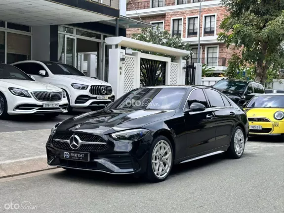 Mercedes-Benz C300 AMG 2022 - BAO ĐẬU BANK 70-90% (Ib Zalo tư vấn trực tiếp 24/7)