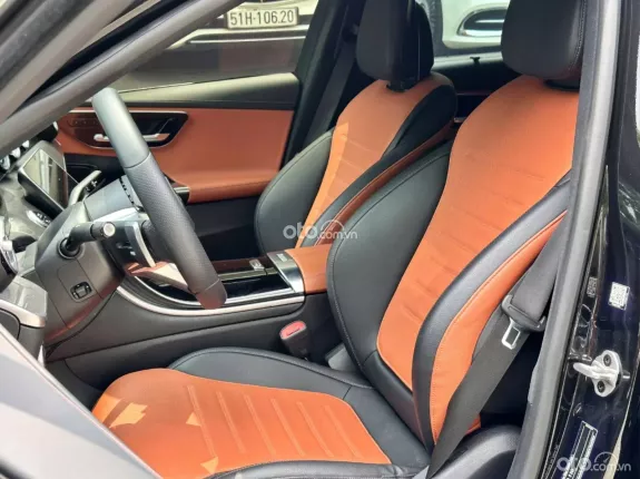 Mercedes-Benz C300 AMG 2022 - BAO ĐẬU BANK 70-90% (Ib Zalo tư vấn trực tiếp 24/7)