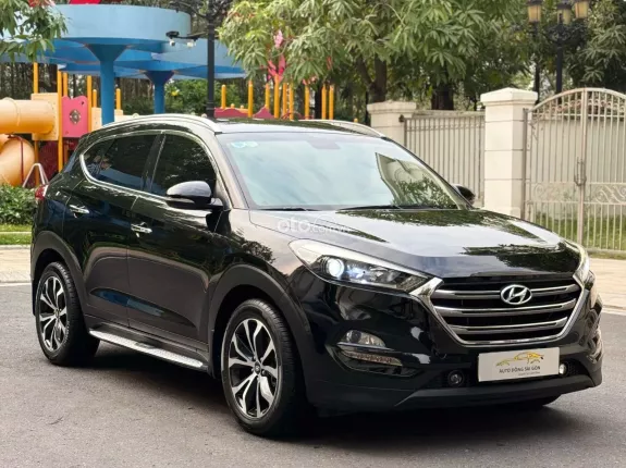 Hyundai Tucson 2.0 Tiêu chuẩn 2018 - SUV 5 chỗ gầm cao, Máy xăng số tự động