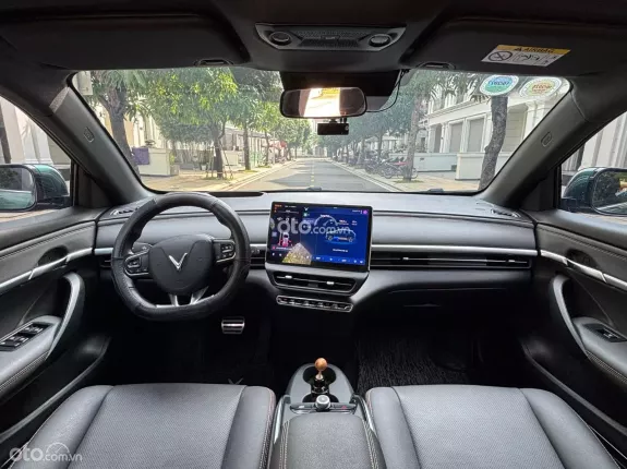 VinFast VF6 Plus 2024 - Phiên Bản Nâng Cao với Gói Tùy chọn Cao cấp, Pin Mua