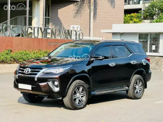 Toyota Fortuner 2.4 MT 4x2 2019 - Máy dầu cực êm, Nhập khẩu