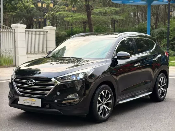 Hyundai Tucson 2.0 Tiêu chuẩn 2018 - SUV 5 chỗ gầm cao, Máy xăng số tự động