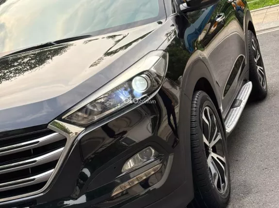 Hyundai Tucson 2.0 Tiêu chuẩn 2018 - SUV 5 chỗ gầm cao, Máy xăng số tự động