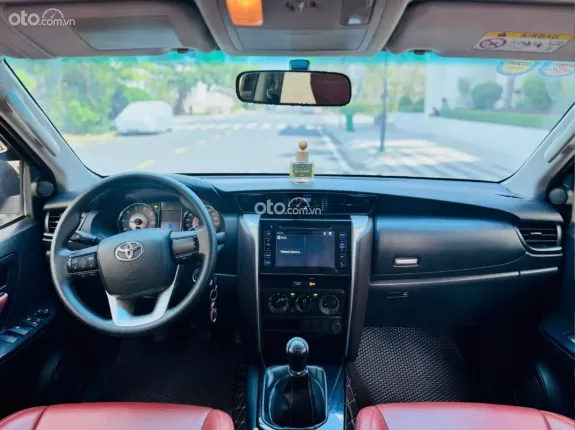 Toyota Fortuner 2.4 MT 4x2 2019 - Máy dầu cực êm, Nhập khẩu