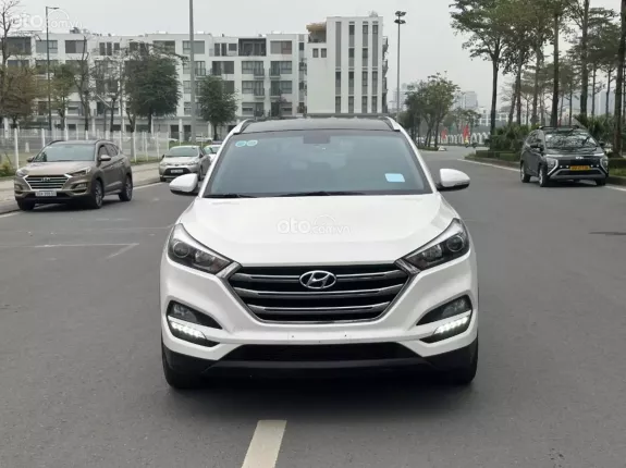 Hyundai Tucson 2.0 Tiêu chuẩn 2018 - Chạy 6 vạn full ls hãng rất mới
