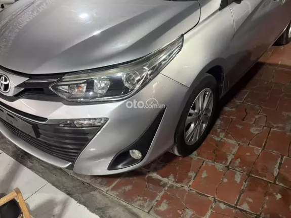 Toyota Vios 1.5G AT 2019 - Xe màu bạc bản full
