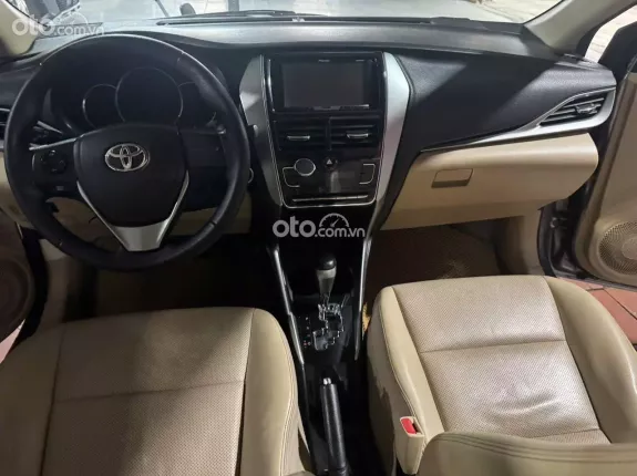 Toyota Vios 1.5G AT 2019 - Xe màu bạc bản full