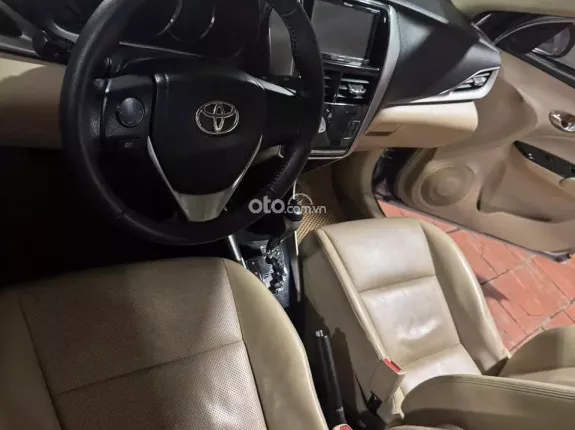 Toyota Vios 1.5G AT 2019 - Xe màu bạc bản full
