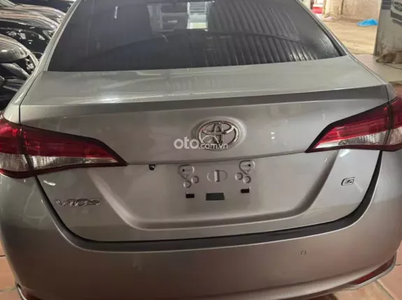 Toyota Vios 1.5G AT 2019 - Xe màu bạc bản full