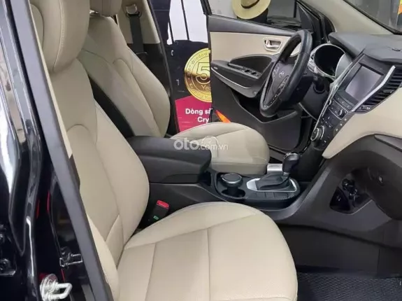 Hyundai Santa Fe 2.4L Xăng Tiêu chuẩn 2018 - Full lịch sử hãng