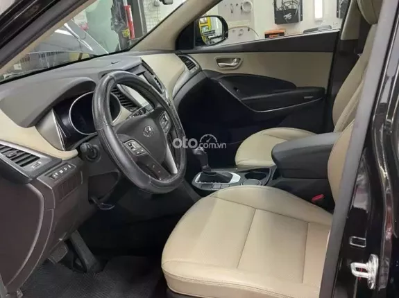 Hyundai Santa Fe 2.4L Xăng Tiêu chuẩn 2018 - Full lịch sử hãng