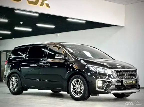 Kia Sedona 2.2 Platinum D 2019 - Model 2020