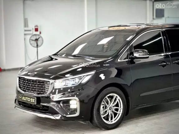 Kia Sedona 2.2 Platinum D 2019 - Model 2020