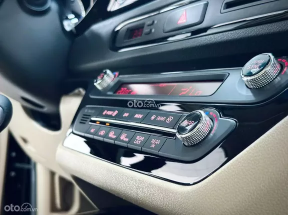Kia Sedona 2.2 Platinum D 2019 - Model 2020