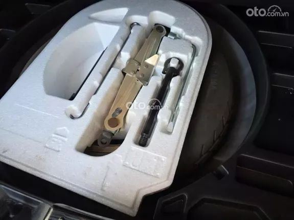 Toyota Corolla Cross 1.8 V  2022 - Nhập khẩu