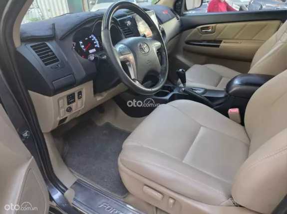 Toyota Fortuner 2.7 V 4X2 AT 2014 - SUV 7 chỗ gầm cao giá cực tốt chỉ 399 triệu