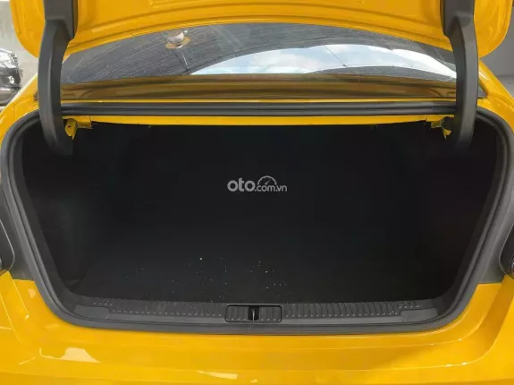 MG 5 1.5L Luxury 2022 - Xe nhập khẩu 2022, odo thấp, giá chỉ 389 triệu