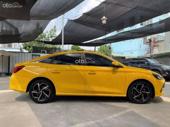 MG 5 1.5L Luxury 2022 - Xe nhập khẩu 2022, odo thấp, giá chỉ 389 triệu