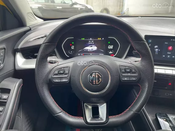MG 5 1.5L Luxury 2022 - Xe nhập khẩu 2022, odo thấp, giá chỉ 389 triệu