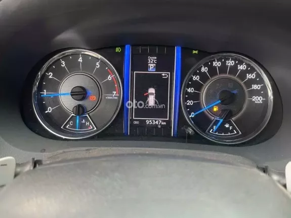 Toyota Fortuner 2.7 V 4X2 AT 2017 - Xe gia đình sử dụng kỹ, bảo dưỡng đầy đủ