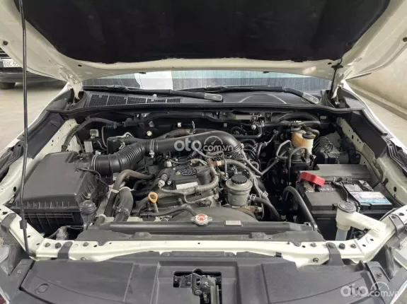 Toyota Fortuner 2.7 V 4X2 AT 2017 - Xe gia đình sử dụng kỹ, bảo dưỡng đầy đủ
