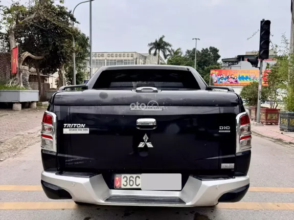 Mitsubishi Triton 4×2 AT 2017 - Xe nhập đẹp không lỗi