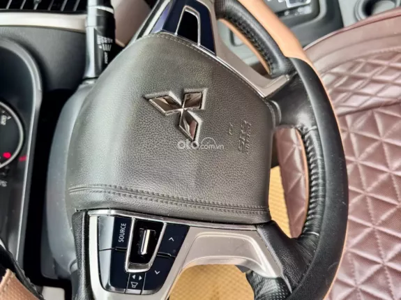 Mitsubishi Triton 4×2 AT 2017 - Xe nhập đẹp không lỗi