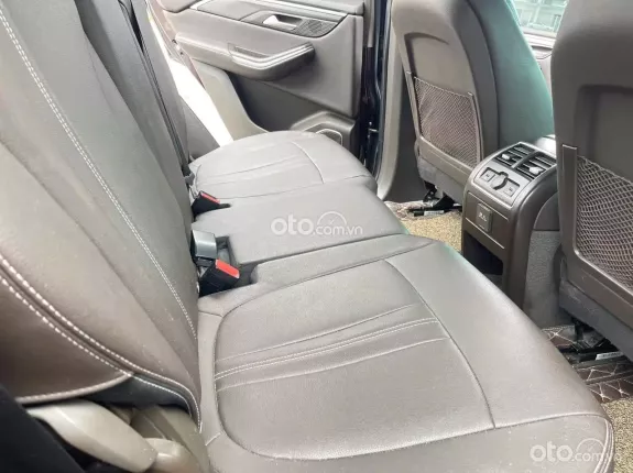 VinFast LUX SA2.0 Tiêu chuẩn 2019 - VinFast Lux SA 2.0 Base 2.0 AT 2019 siêu đẹp